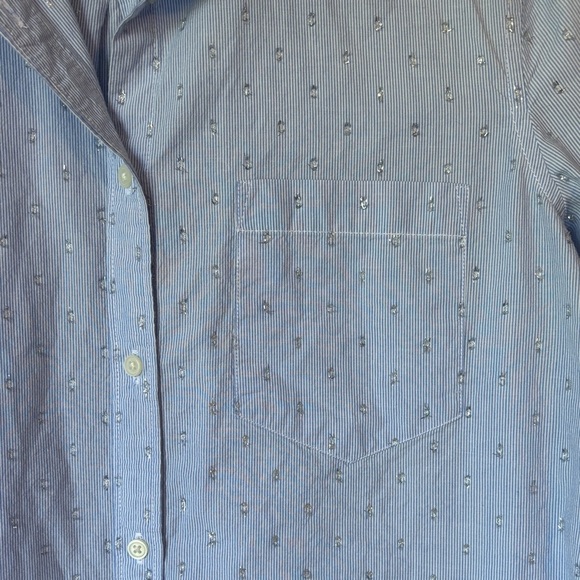 GAP Women’s Light Blue Button-Up Shirt with silver shimmer details size Large - Picture 4 of 6